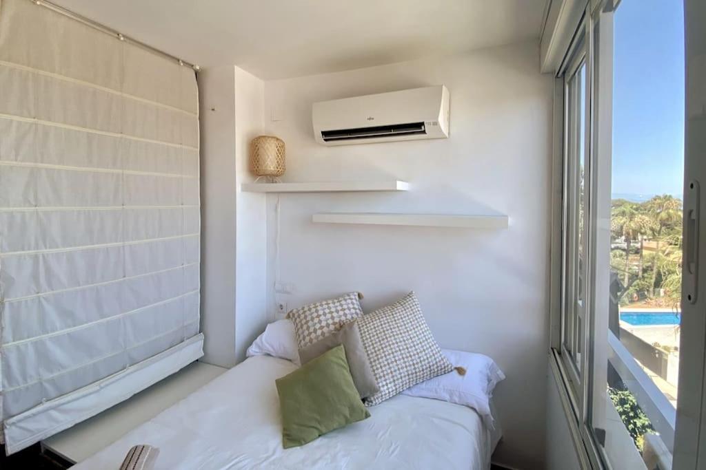 Ferienwohnung La Ventana De Puerto Marina Benalmádena Exterior foto